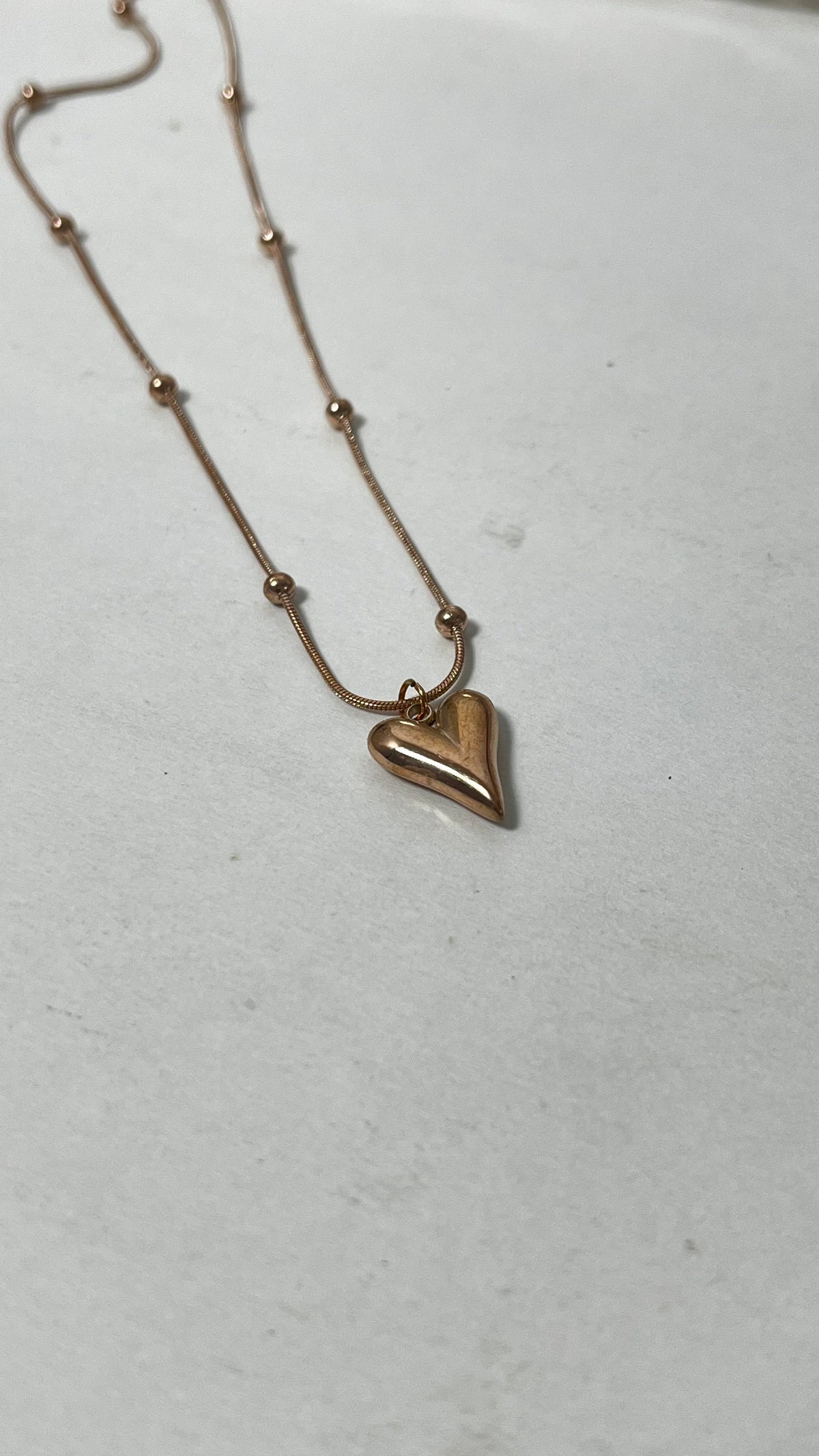 Heartfelt Delicacy: Rose Gold Beaded Necklace