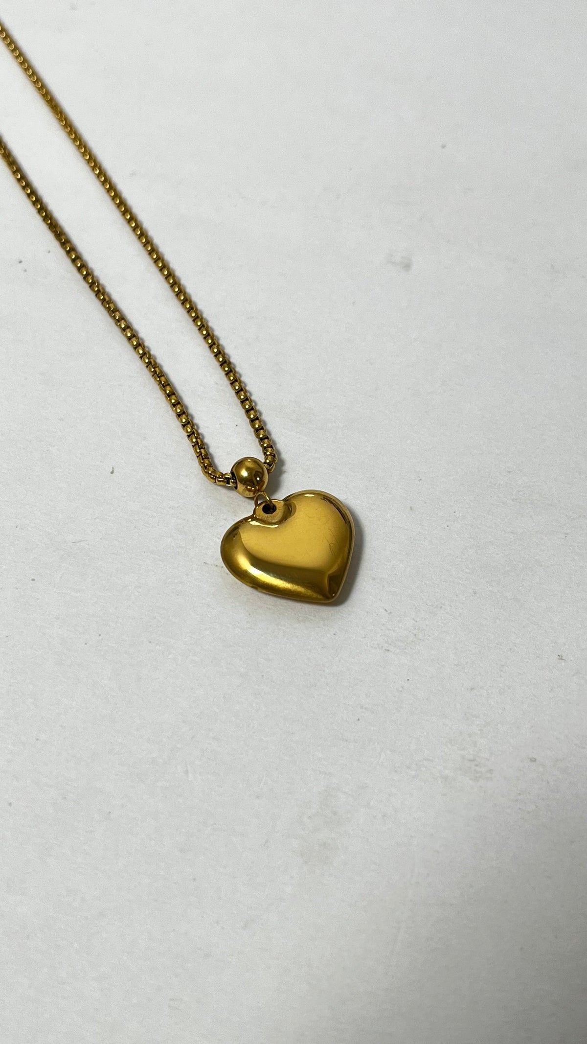 Heartfelt Simplicity: Gold-Tone Chain Necklace